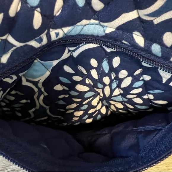 VERA BRADLEY Petal Splash Large Toggle Tote Blue White Bursts 2 Handles Travel - Picture 7 of 12